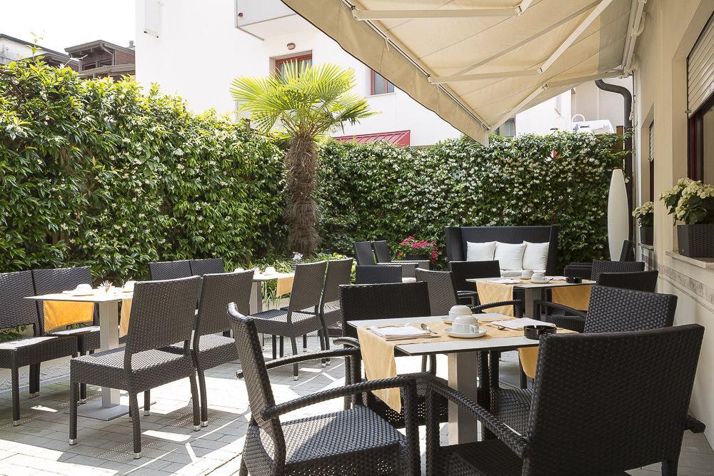 Hotel Imperia Lido di Jesolo Exterior photo